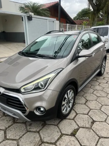 Hyundai HB20X Premium 1.6 Flex 16V Aut. 2017