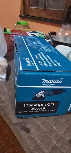 Esmerilhadeira Makita M0901B 115mm 600W - Nova na Caixa