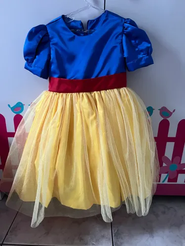 Vestido branca de neve - 4 anos