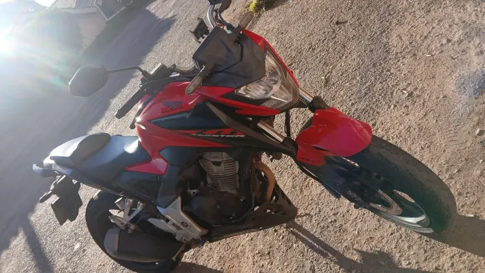 Moto muito nova