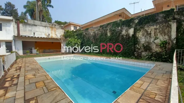 Brooklin Casa térrea, com 4 quartos, 5 banheiros, 3 vagas, 416 área útil, piscina e área g