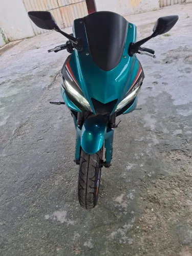 Yamaha R3 bom de preço 