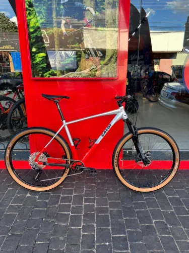 Bicicleta Caloi elite