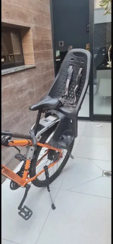 Cadeirinha para bike Thule Yepp máxi black