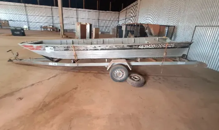 Barco Completo 5,50 - Barco + Motor + Carretinha Documentado