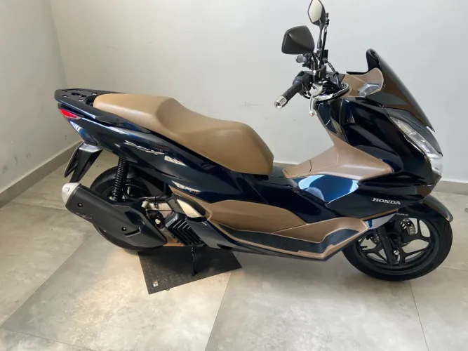 HONDA PCX 2025 - IMPECÁVEL!!! 