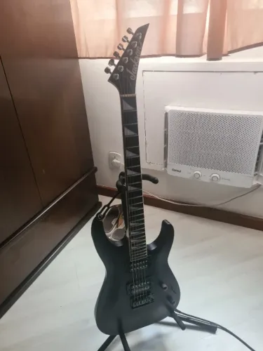 Guitarra elétrica Jackson JS Series JS22
