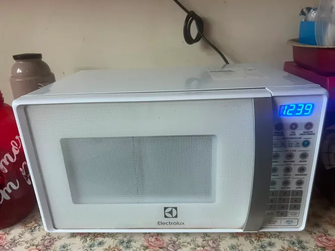 Microondas Eletrolux 20 litros