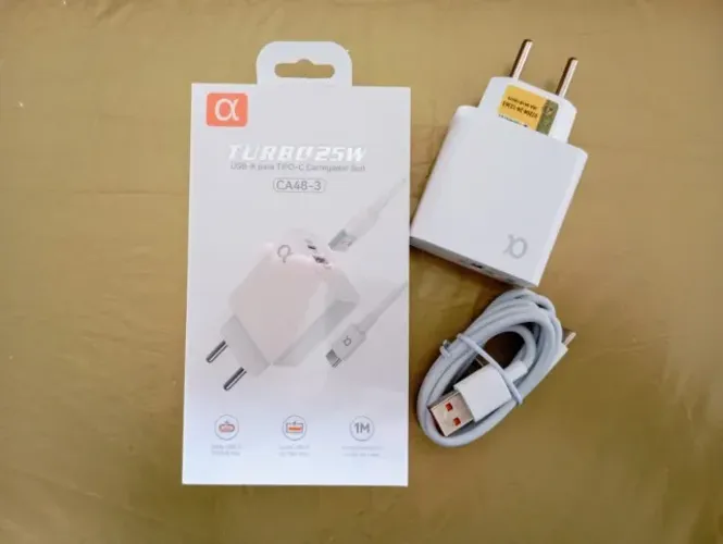 Carregador USB Tipo C + PD 25W Carregamento Rápido Power 3.0 A Gold