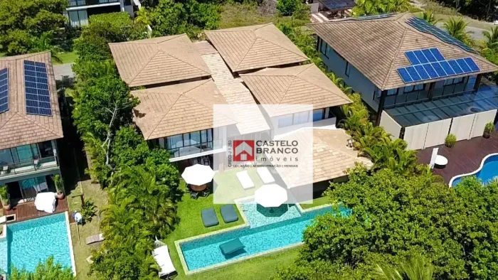 Enseada do Castelo, Praia do Forte/BA Casa em condomínio fechado, com 07 suítes e 561m² d
