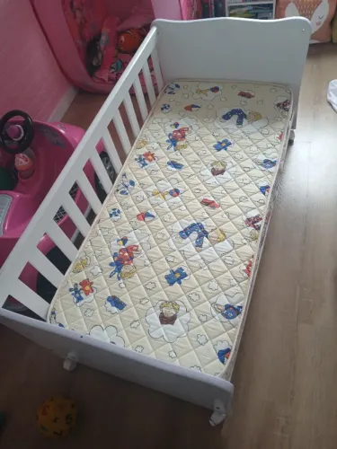 Cama de criança nova