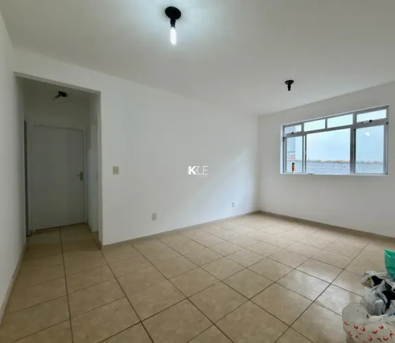 Imóvel para aluguel possui 64 metros quadrados com 2 quartos em Coqueiros - Florianópolis