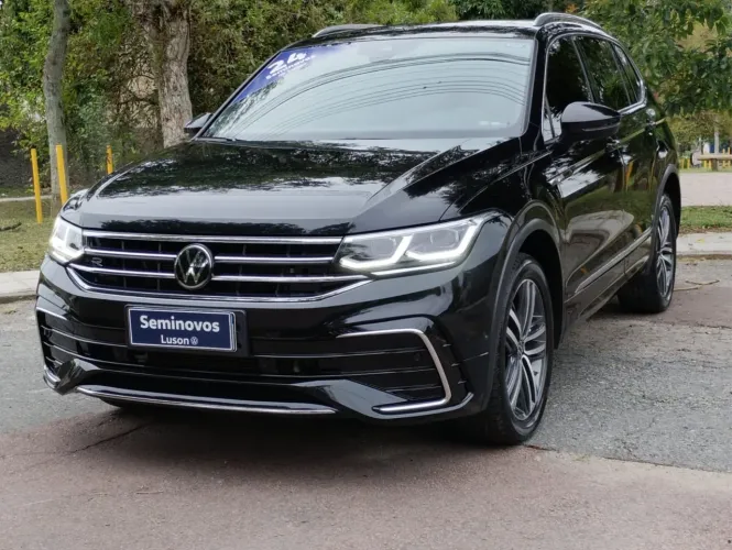Volkswagen Tiguan Allspac R-line 300 TSI 2.0 2024