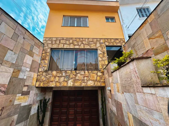 Sobrado à venda na Mooca - 150m2 - 3 dormitórios - 1 suíte - 3 vagas