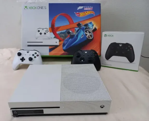 Xbox One S Forza Horizon 3 Hot Wheels 500gb