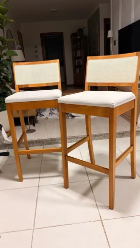 2 Banquetas Altas com Encosto