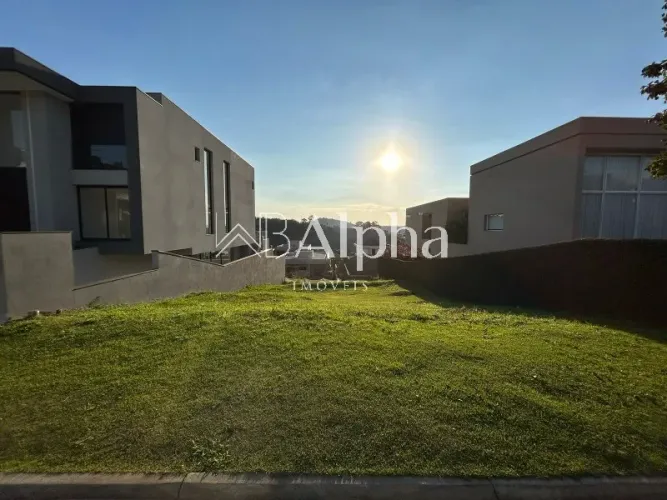 Terreno a venda no Condomínio Gênesis 2 em Alphaville - SP