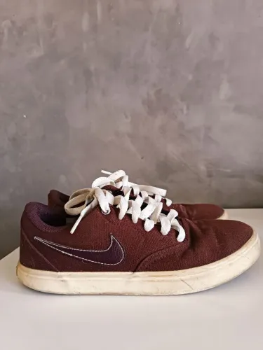 Tênis Feminino Nike SB Chron 2