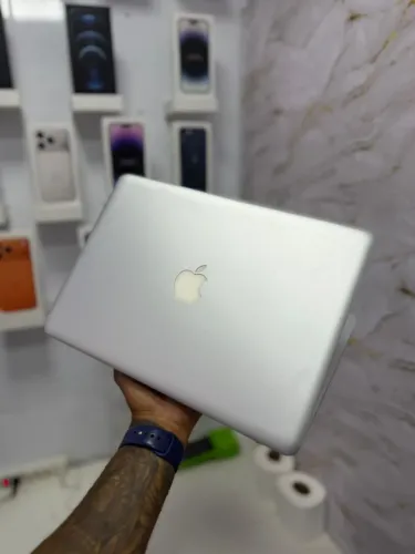 MACBOOK 2011 128GB 15