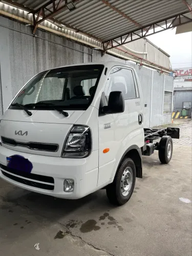 KIA BONGO UK 2500 TD 4x4 no chassi 2025