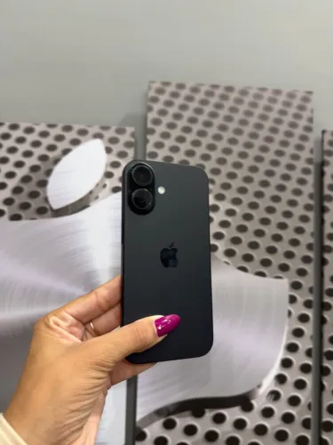 Iphone seminovo- 16 256GB - preto bateria 91%