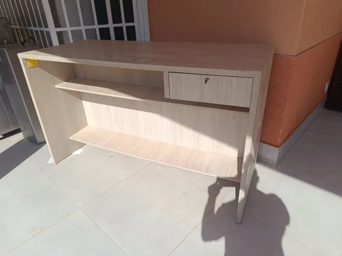 Balcão atendimento MDF
