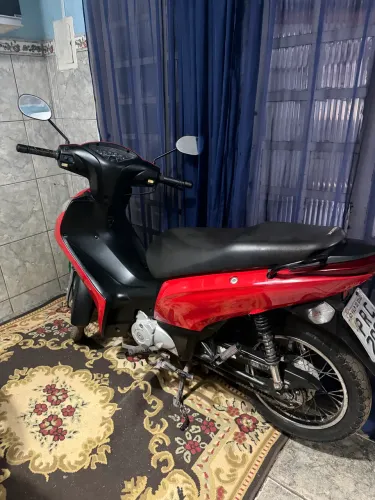 Honda biz 110i pouco rodada 2017