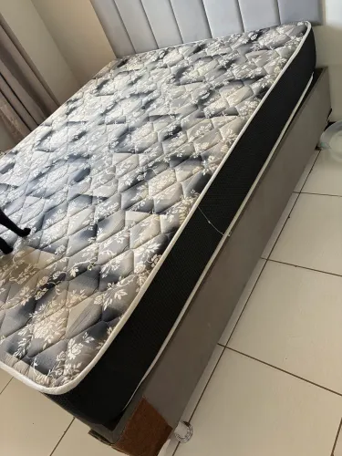 Cama box