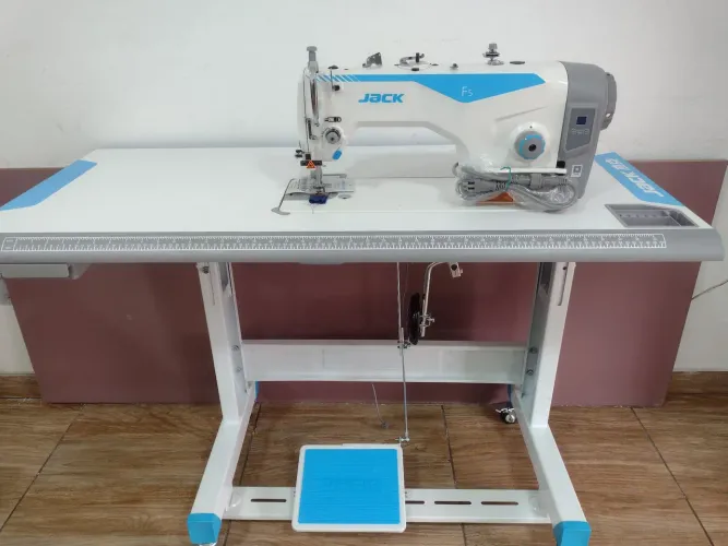 Máquina reta industrial Jack nova