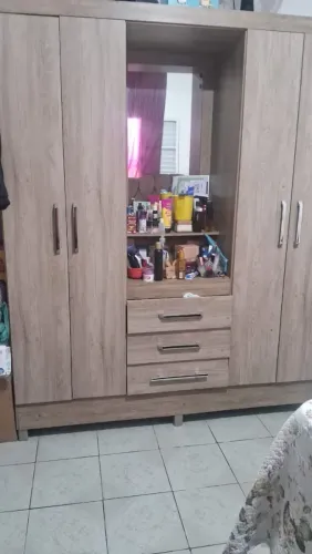 Guardar roupa de casal barato entregamos no local