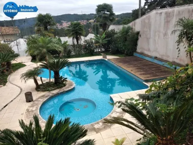 Casa em Condomínio na cidade Ibiuna !