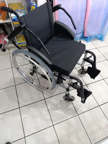 Cadeira de rodas ortobras
