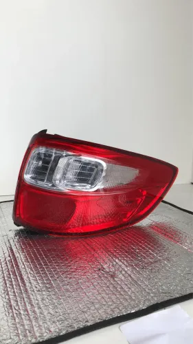Lanterna Traseira Direita Fiat Strada Original Valeo