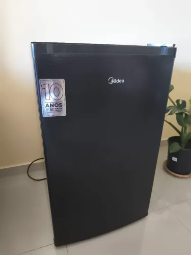 Frigobar Midea 124L - Pouco uso
