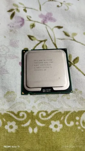 processador Intel Pentium Dual-Core E5200 de 2.50 GHz.
