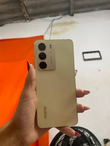 REALMI C75