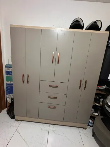 Vendo Guarda-roupa Casal