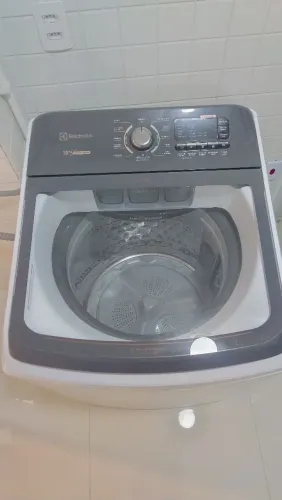 Vendo um Máquina de Lavar Eletrolux 18kg