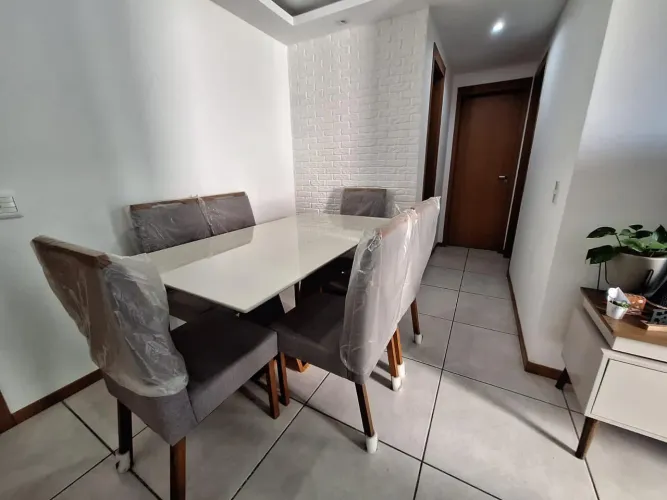 Excelente Apartamento no Condomínio Jardim Pendotiba