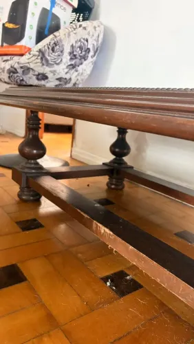 Mesa de centro madeira maciça 