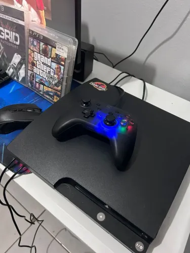 Playstation 3 Slim Novo Desbloqueado Com Nota Fiscal E Vários Jogo