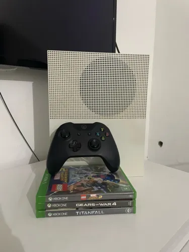 Xbox One S completo + 9 Jogos