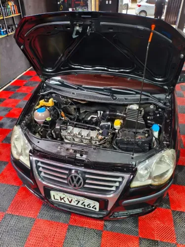 Volkswagen Polo Sedan 1.6 MI Total Flex 8V 4P 2009