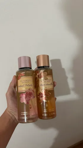 Kit Victoria?s Secrets Velvet Petals Golden e Bare Vanilla Golden