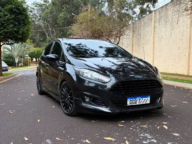 Ford Fiesta Sport 1.6 16V Flex Mec. 2016