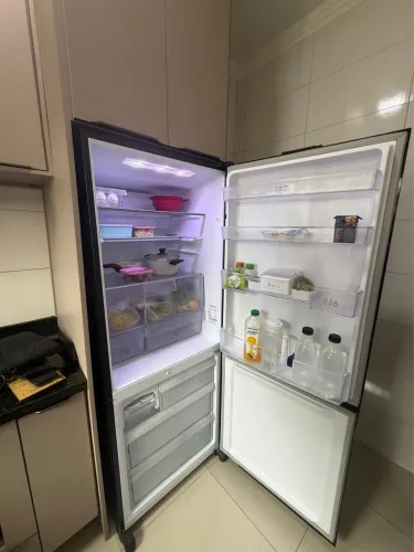 Geladeira Panasonic 425 L