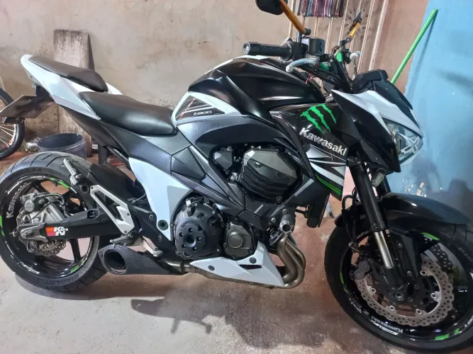 Kawazaki Z800 2013
