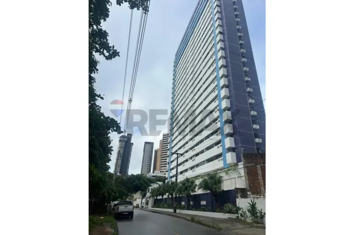 Apartamento para locação anual com tres quartos, sendo um suite no bairro de Miramar