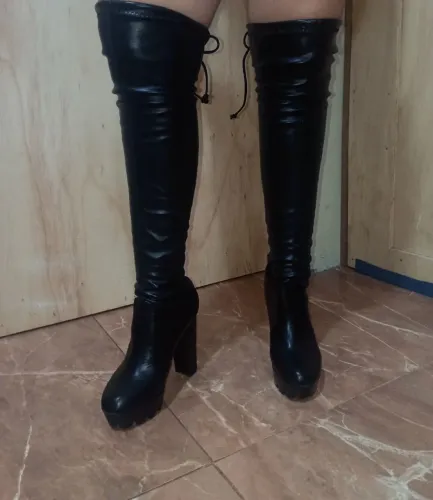 Venda-se bota cano alto