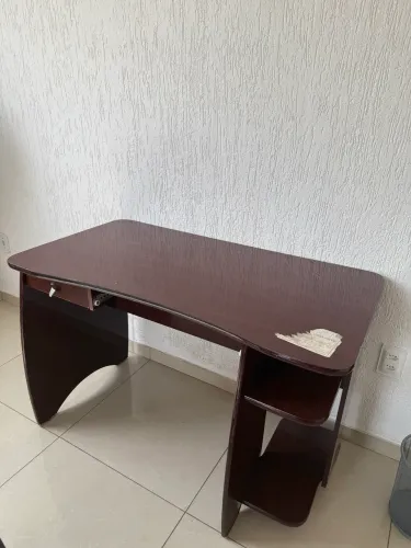 Mesa computador usada
